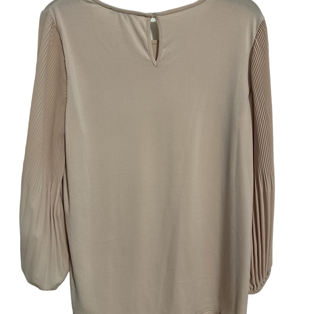 Adrianna Papell Pastel Pink Blouse with Ripple Sleeves. Size Medium